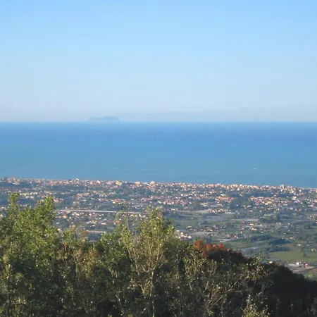 Holiday home Lucca Retreat With Pool *